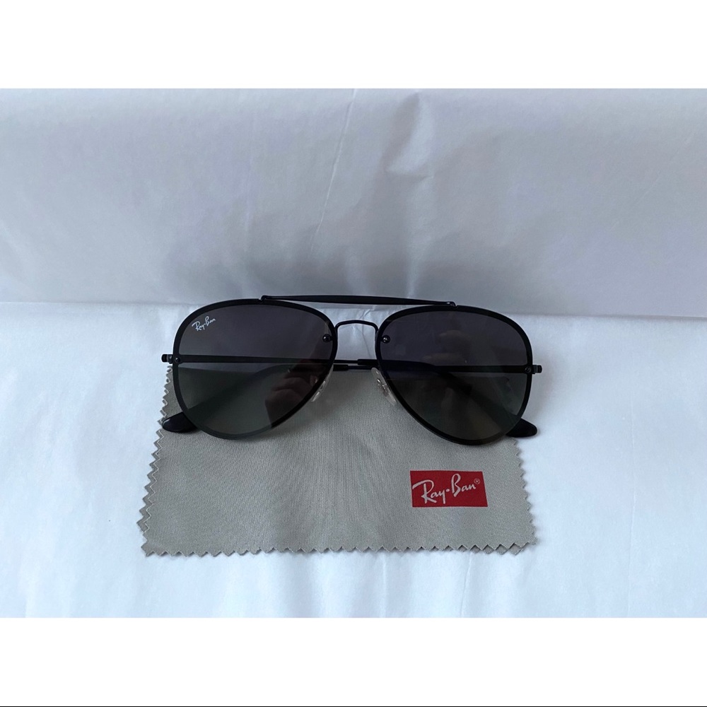 Ray-Ban Blaze Aviator Sunglasses w/case and cloth